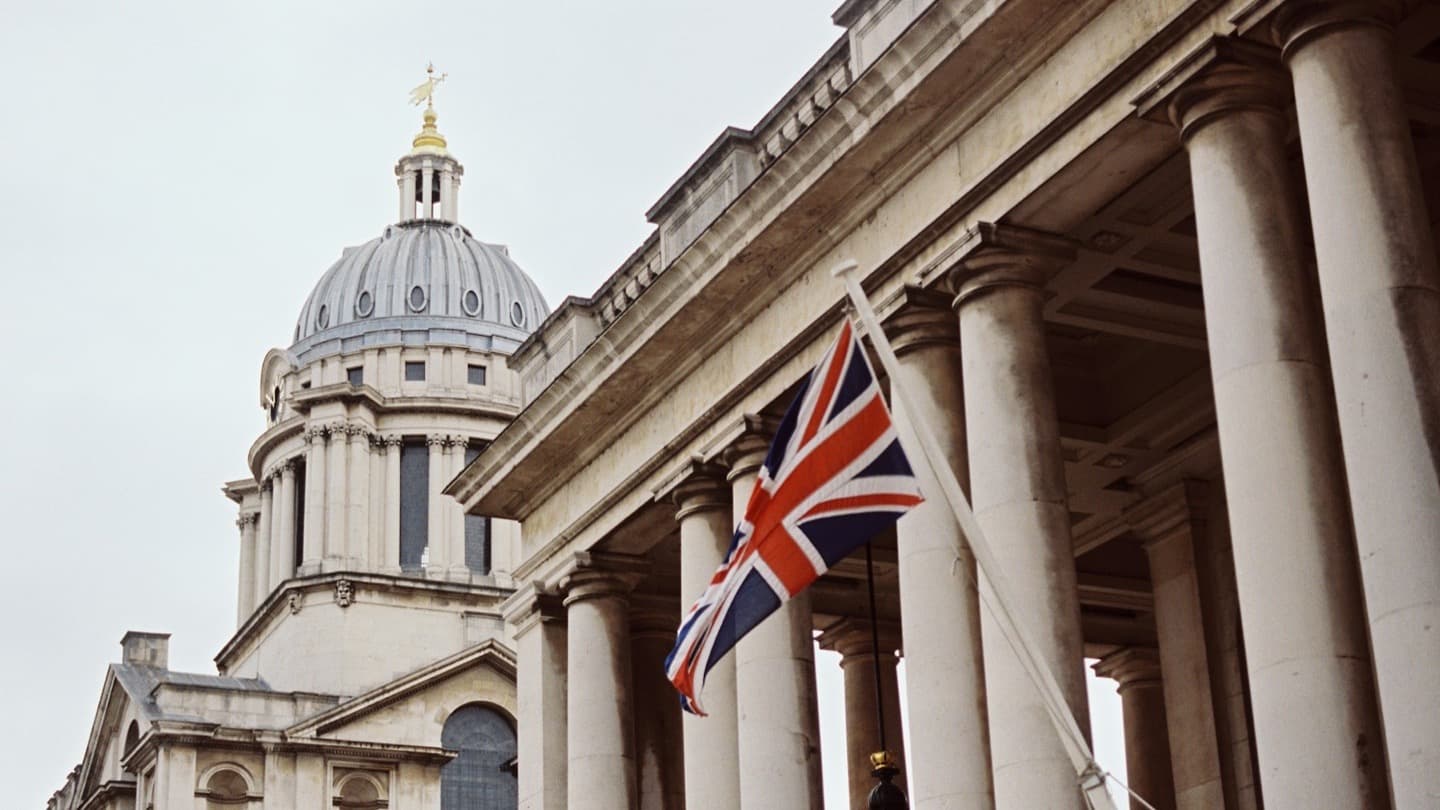 IELTS or PTE for UK Study?